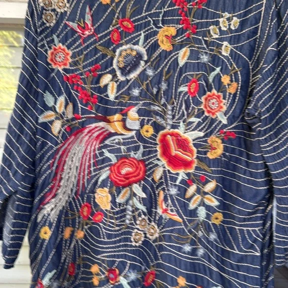 Johnny Was Blue Floral Kimono - Picture 6 of 9